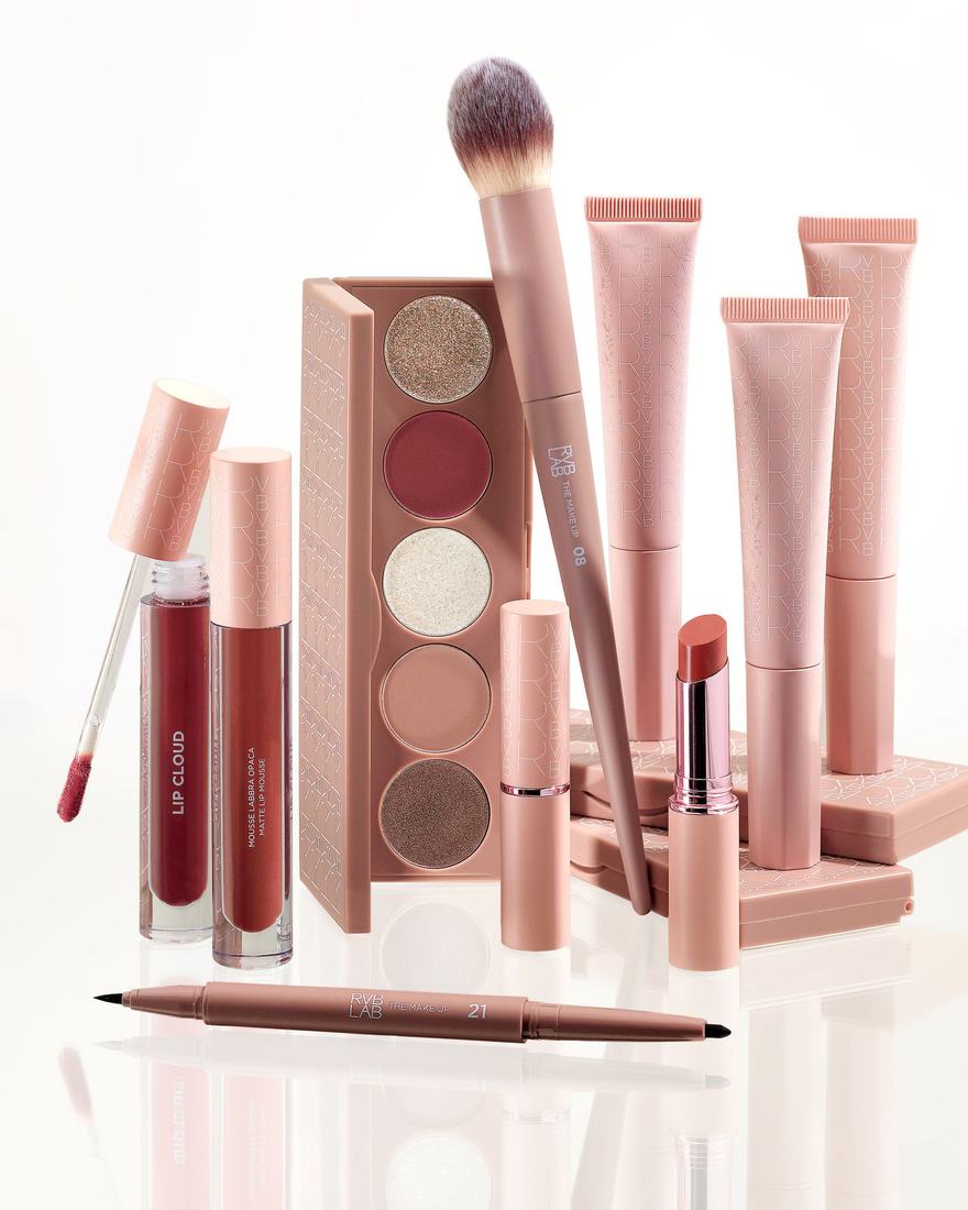 Make-up en verzorgingsproducten van RVB LAB, geschikt als cadeau